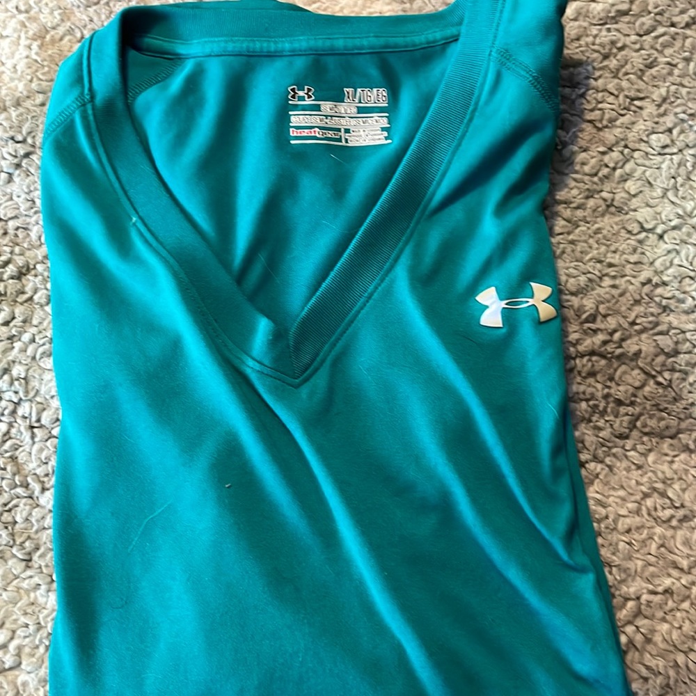 Under Armour tee XL Heat Gear semi fitted